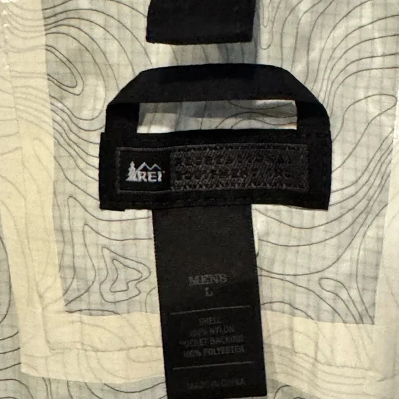 REI Men's E1 Elements Rain Jacket - Large - Picture 5 of 5